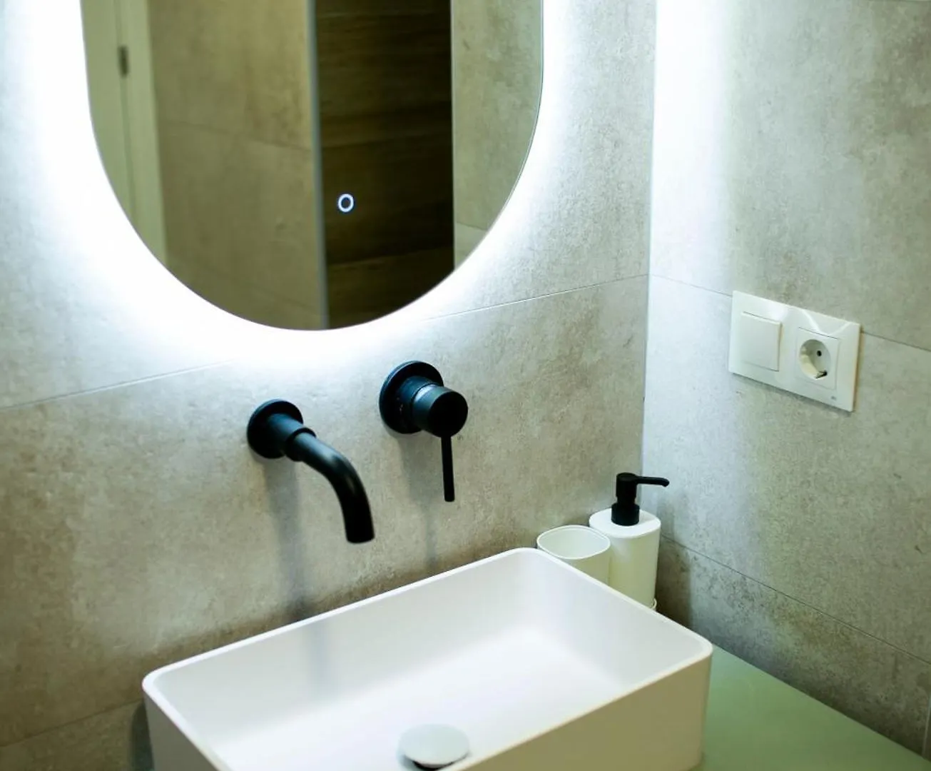 Casa Lyrata Comfort & Design Малага 0*,